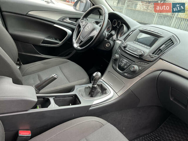 Серый Опель Инсигния, объемом двигателя 1.6 л и пробегом 155 тыс. км за 10100 $, фото 10 на Automoto.ua