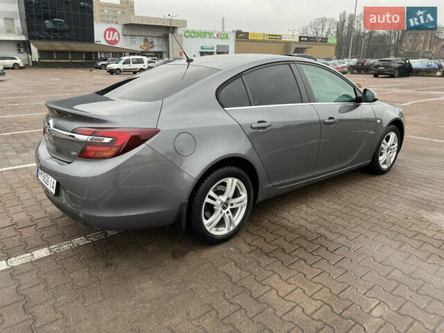Серый Опель Инсигния, объемом двигателя 1.6 л и пробегом 155 тыс. км за 10300 $, фото 2 на Automoto.ua
