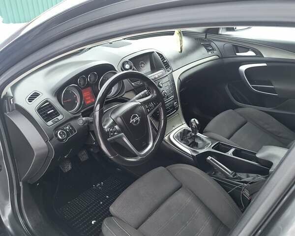 Сірий Опель Інсігнія, об'ємом двигуна 1.96 л та пробігом 268 тис. км за 6550 $, фото 6 на Automoto.ua