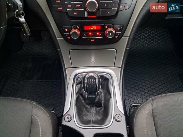 Серый Опель Инсигния, объемом двигателя 1.6 л и пробегом 244 тыс. км за 6500 $, фото 80 на Automoto.ua