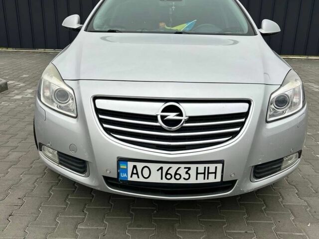 Серый Опель Инсигния, объемом двигателя 2 л и пробегом 220 тыс. км за 5999 $, фото 5 на Automoto.ua