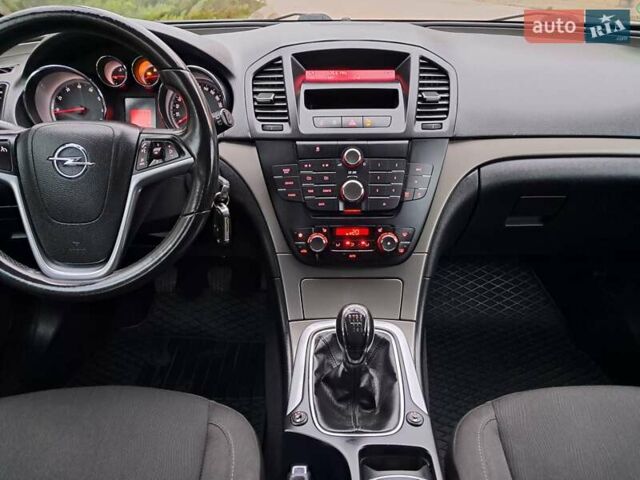 Серый Опель Инсигния, объемом двигателя 1.6 л и пробегом 244 тыс. км за 6500 $, фото 79 на Automoto.ua