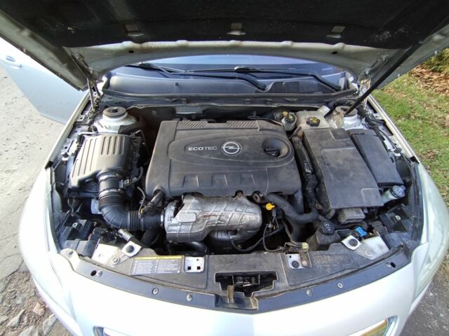 Сірий Опель Інсігнія, об'ємом двигуна 2 л та пробігом 244 тис. км за 7100 $, фото 5 на Automoto.ua