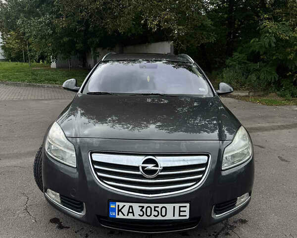 Сірий Опель Інсігнія, об'ємом двигуна 1.96 л та пробігом 260 тис. км за 5850 $, фото 1 на Automoto.ua