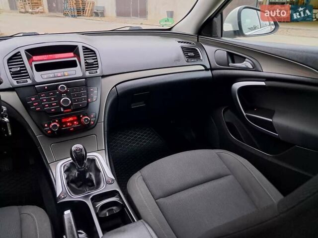 Серый Опель Инсигния, объемом двигателя 1.6 л и пробегом 244 тыс. км за 6500 $, фото 86 на Automoto.ua