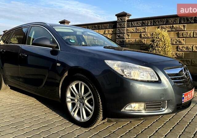 Серый Опель Инсигния, объемом двигателя 1.6 л и пробегом 131 тыс. км за 7700 $, фото 2 на Automoto.ua