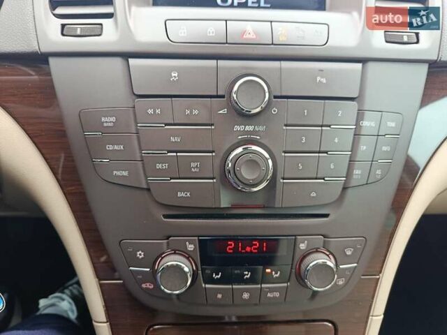 Серый Опель Инсигния, объемом двигателя 1.6 л и пробегом 290 тыс. км за 7300 $, фото 43 на Automoto.ua