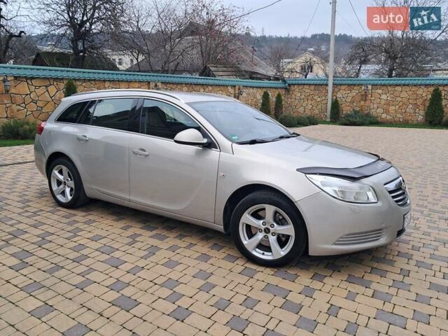 Серый Опель Инсигния, объемом двигателя 1.6 л и пробегом 244 тыс. км за 6500 $, фото 9 на Automoto.ua