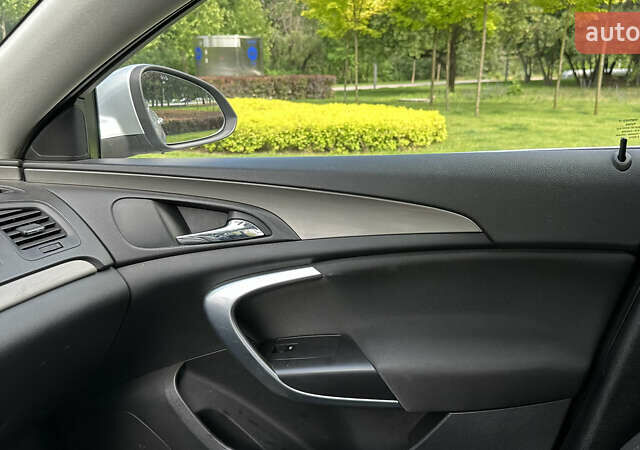 Серый Опель Инсигния, объемом двигателя 1.96 л и пробегом 290 тыс. км за 6700 $, фото 32 на Automoto.ua