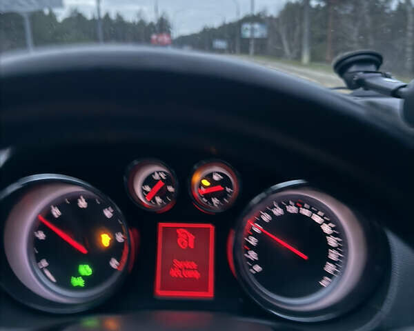 Серый Опель Инсигния, объемом двигателя 2 л и пробегом 316 тыс. км за 7250 $, фото 13 на Automoto.ua