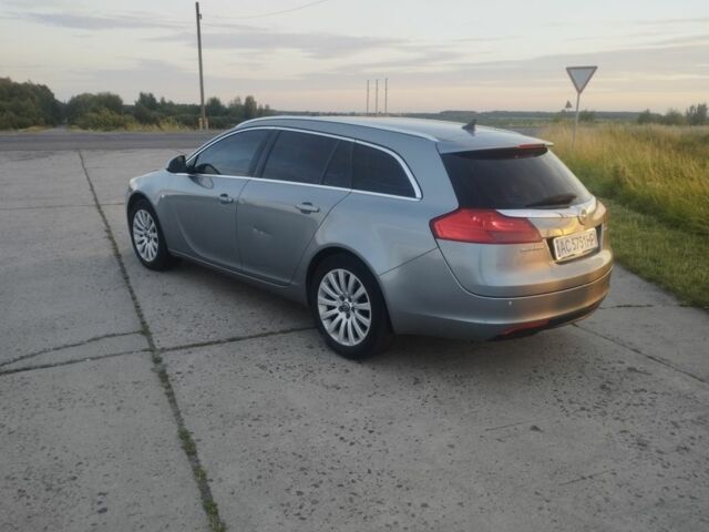 Серый Опель Инсигния, объемом двигателя 2 л и пробегом 293 тыс. км за 5800 $, фото 4 на Automoto.ua