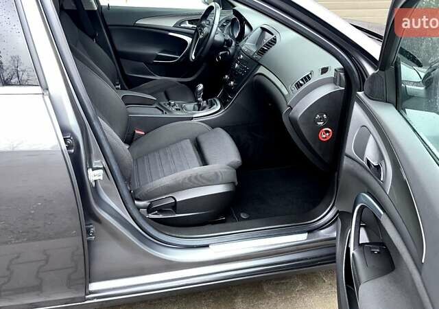 Серый Опель Инсигния, объемом двигателя 1.6 л и пробегом 178 тыс. км за 7700 $, фото 11 на Automoto.ua