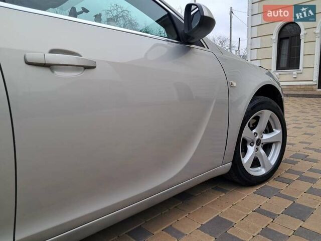 Серый Опель Инсигния, объемом двигателя 1.6 л и пробегом 244 тыс. км за 6500 $, фото 44 на Automoto.ua