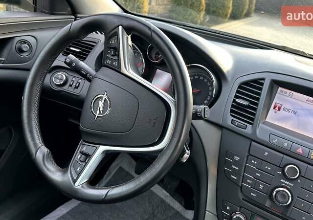 Серый Опель Инсигния, объемом двигателя 1.6 л и пробегом 131 тыс. км за 7700 $, фото 11 на Automoto.ua