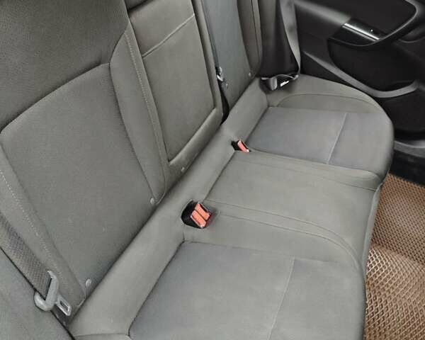 Серый Опель Инсигния, объемом двигателя 1.96 л и пробегом 298 тыс. км за 5900 $, фото 20 на Automoto.ua