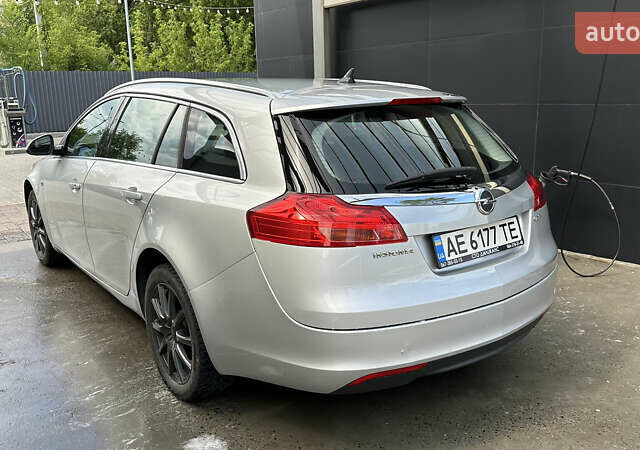 Серый Опель Инсигния, объемом двигателя 1.96 л и пробегом 290 тыс. км за 6700 $, фото 36 на Automoto.ua