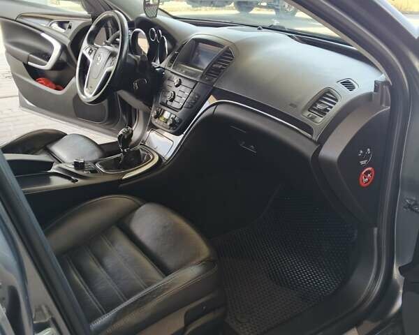 Серый Опель Инсигния, объемом двигателя 2 л и пробегом 228 тыс. км за 6100 $, фото 7 на Automoto.ua