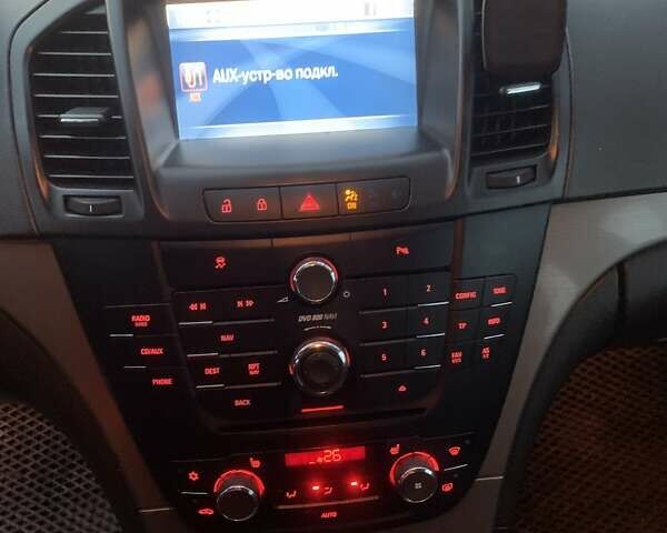 Серый Опель Инсигния, объемом двигателя 2 л и пробегом 227 тыс. км за 7800 $, фото 13 на Automoto.ua