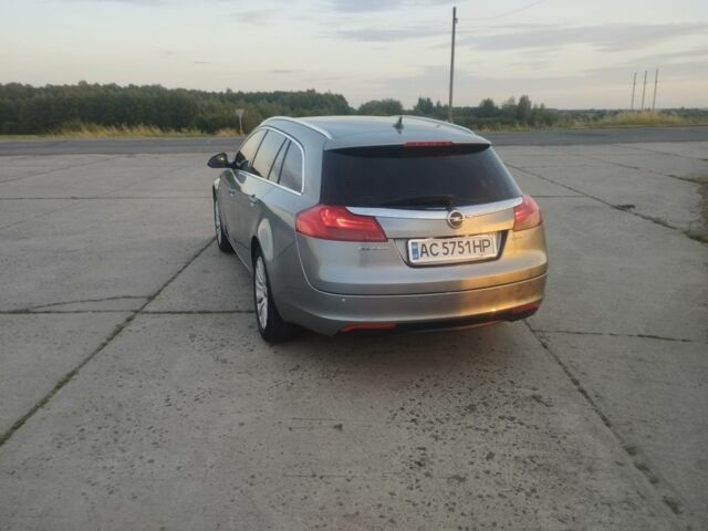 Серый Опель Инсигния, объемом двигателя 2 л и пробегом 293 тыс. км за 5800 $, фото 5 на Automoto.ua