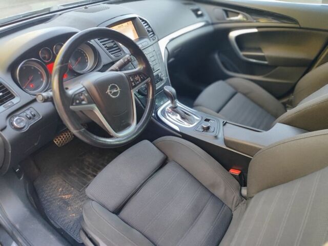Серый Опель Инсигния, объемом двигателя 2 л и пробегом 339 тыс. км за 3900 $, фото 13 на Automoto.ua