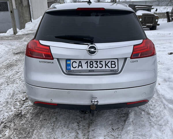 Сірий Опель Інсігнія, об'ємом двигуна 1.96 л та пробігом 220 тис. км за 7000 $, фото 4 на Automoto.ua