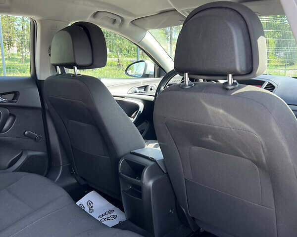 Серый Опель Инсигния, объемом двигателя 1.6 л и пробегом 161 тыс. км за 6900 $, фото 17 на Automoto.ua