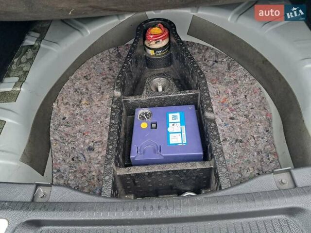 Серый Опель Инсигния, объемом двигателя 1.6 л и пробегом 244 тыс. км за 6500 $, фото 56 на Automoto.ua