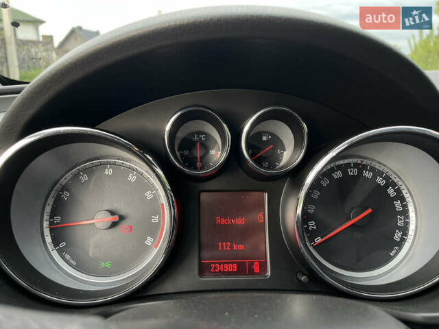 Серый Опель Инсигния, объемом двигателя 2 л и пробегом 236 тыс. км за 7800 $, фото 8 на Automoto.ua