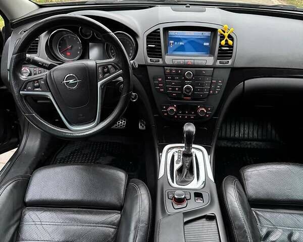 Серый Опель Инсигния, объемом двигателя 2 л и пробегом 210 тыс. км за 6690 $, фото 6 на Automoto.ua