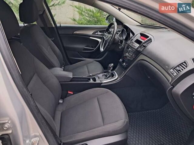 Серый Опель Инсигния, объемом двигателя 1.6 л и пробегом 244 тыс. км за 6500 $, фото 71 на Automoto.ua