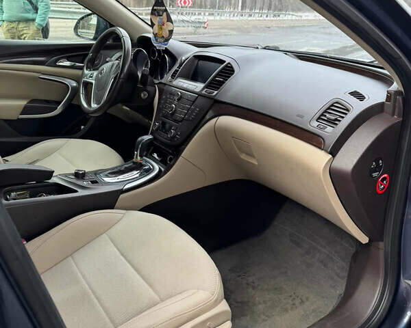 Серый Опель Инсигния, объемом двигателя 1.96 л и пробегом 340 тыс. км за 7000 $, фото 2 на Automoto.ua