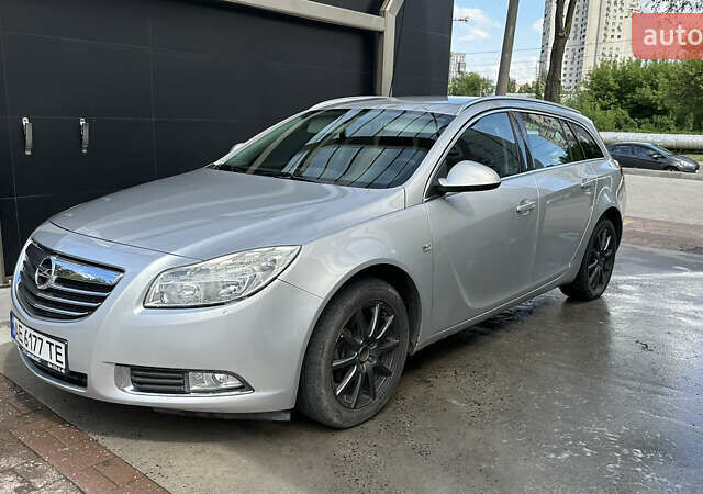 Серый Опель Инсигния, объемом двигателя 1.96 л и пробегом 290 тыс. км за 6700 $, фото 40 на Automoto.ua