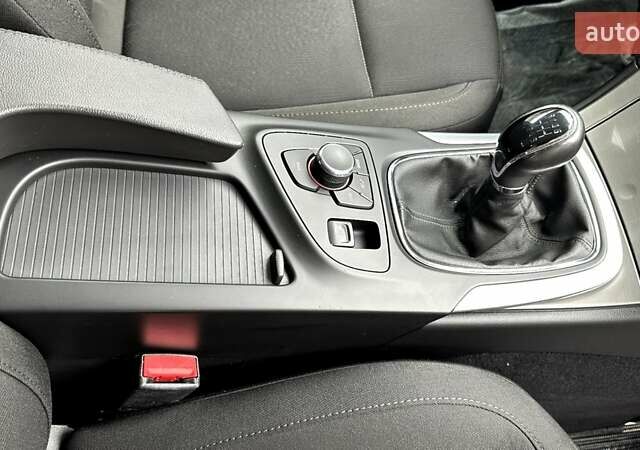 Серый Опель Инсигния, объемом двигателя 1.8 л и пробегом 200 тыс. км за 7650 $, фото 16 на Automoto.ua