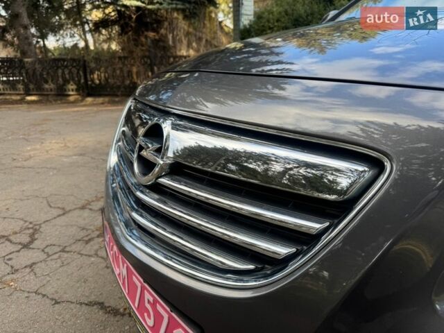 Серый Опель Инсигния, объемом двигателя 1.8 л и пробегом 232 тыс. км за 7850 $, фото 2 на Automoto.ua