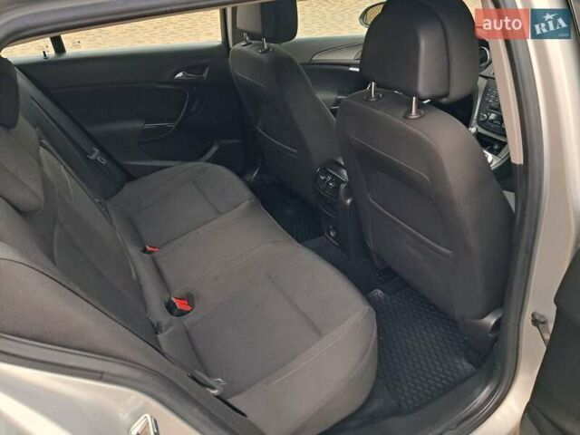 Серый Опель Инсигния, объемом двигателя 1.6 л и пробегом 244 тыс. км за 6500 $, фото 67 на Automoto.ua