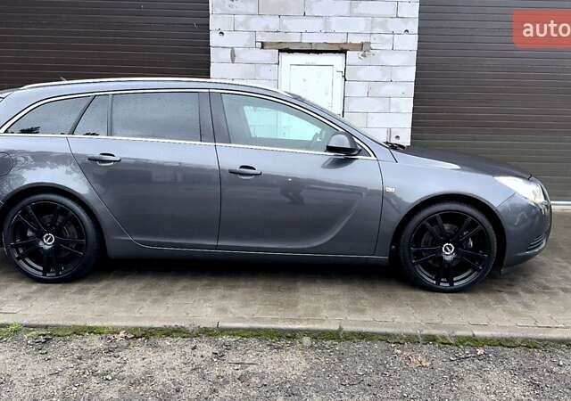 Серый Опель Инсигния, объемом двигателя 1.6 л и пробегом 178 тыс. км за 7700 $, фото 3 на Automoto.ua