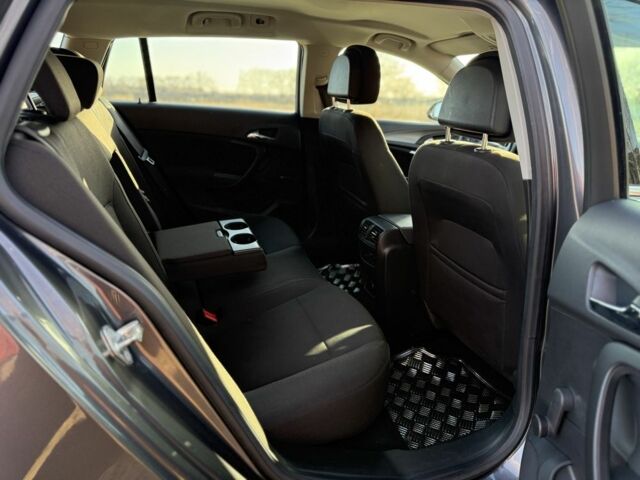 Серый Опель Инсигния, объемом двигателя 1.8 л и пробегом 197 тыс. км за 7900 $, фото 18 на Automoto.ua