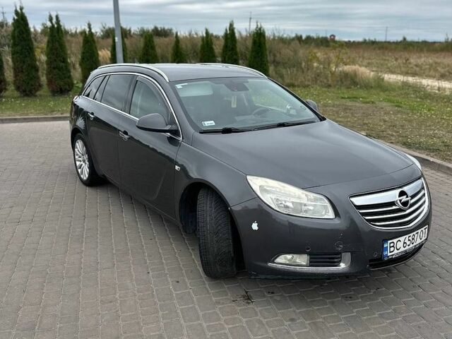Серый Опель Инсигния, объемом двигателя 2 л и пробегом 197 тыс. км за 5500 $, фото 6 на Automoto.ua