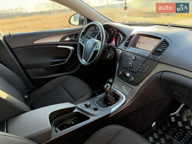 Серый Опель Инсигния, объемом двигателя 1.8 л и пробегом 197 тыс. км за 7900 $, фото 40 на Automoto.ua