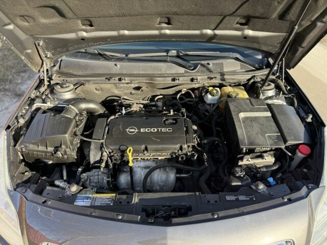 Серый Опель Инсигния, объемом двигателя 1.8 л и пробегом 197 тыс. км за 7900 $, фото 22 на Automoto.ua