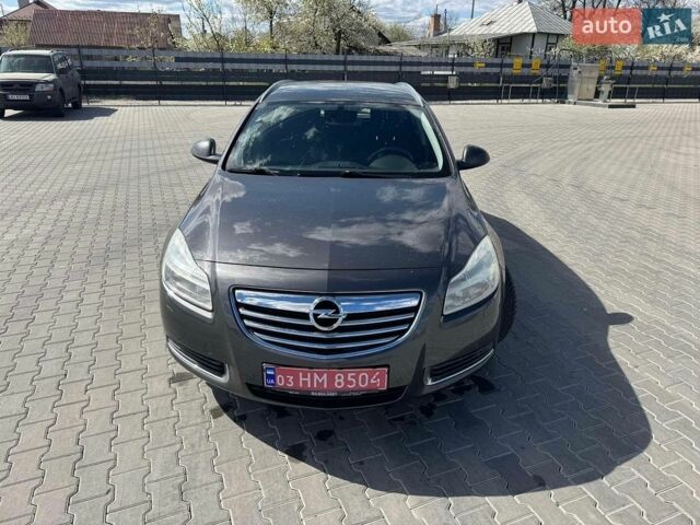 Серый Опель Инсигния, объемом двигателя 2 л и пробегом 236 тыс. км за 6700 $, фото 2 на Automoto.ua
