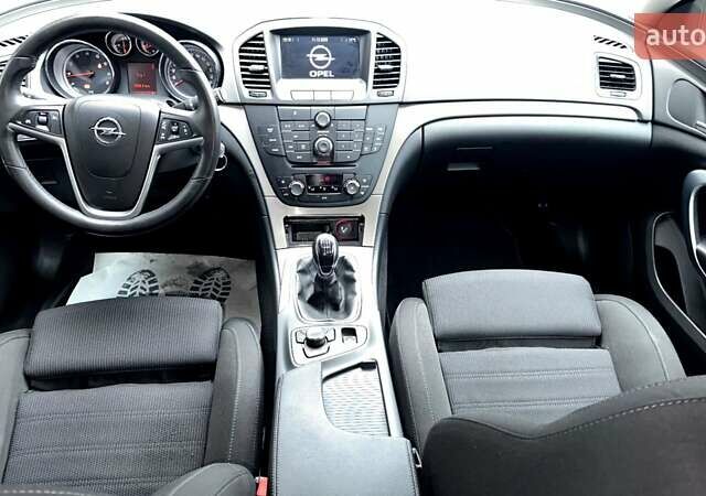 Серый Опель Инсигния, объемом двигателя 1.6 л и пробегом 178 тыс. км за 7700 $, фото 13 на Automoto.ua