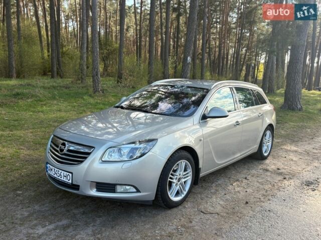 Серый Опель Инсигния, объемом двигателя 2 л и пробегом 302 тыс. км за 5500 $, фото 7 на Automoto.ua