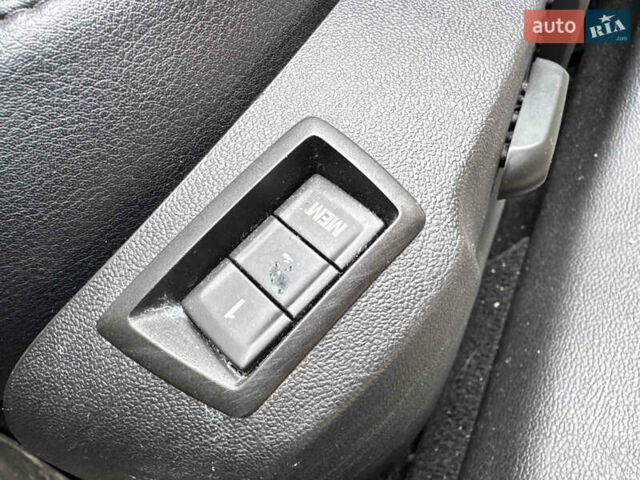 Сірий Опель Інсігнія, об'ємом двигуна 1.96 л та пробігом 260 тис. км за 5850 $, фото 13 на Automoto.ua