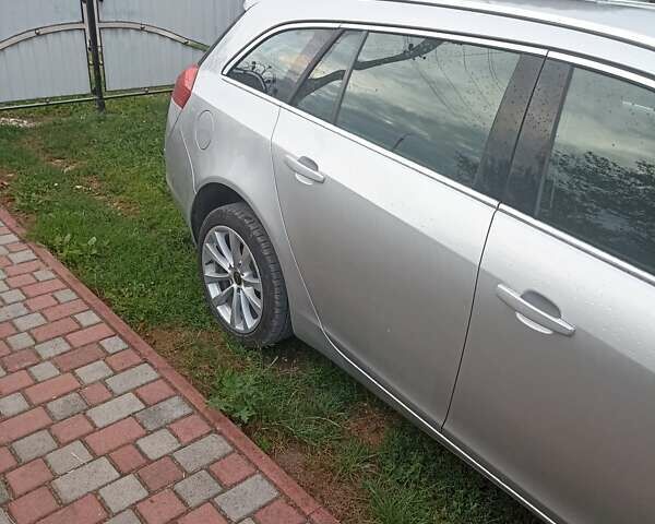 Серый Опель Инсигния, объемом двигателя 2 л и пробегом 245 тыс. км за 6700 $, фото 11 на Automoto.ua