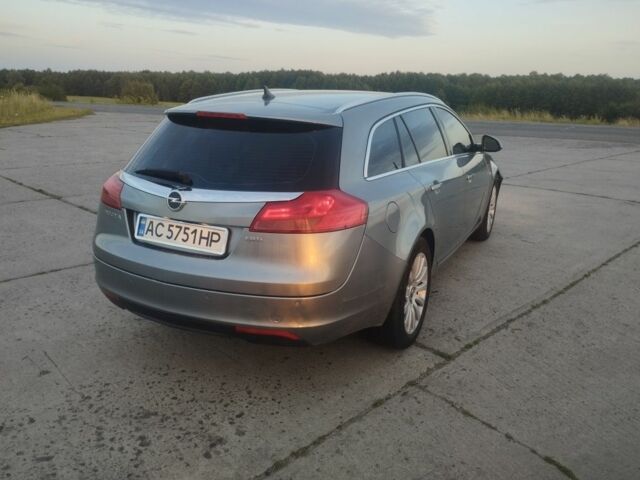 Серый Опель Инсигния, объемом двигателя 2 л и пробегом 293 тыс. км за 5800 $, фото 6 на Automoto.ua