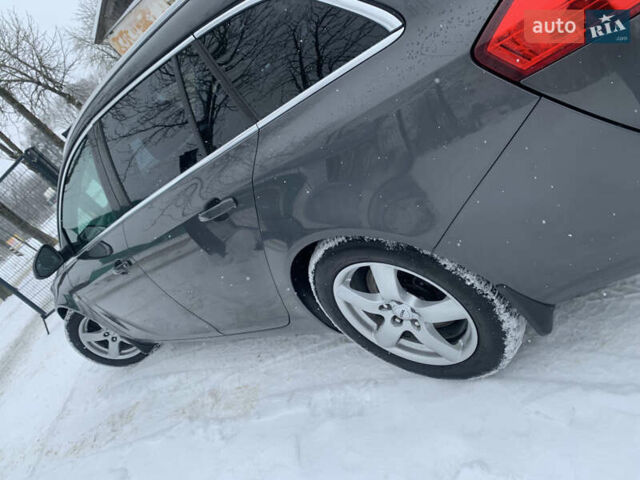 Сірий Опель Інсігнія, об'ємом двигуна 1.96 л та пробігом 300 тис. км за 6700 $, фото 7 на Automoto.ua