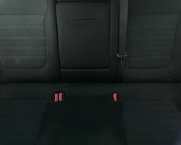 Сірий Опель Інсігнія, об'ємом двигуна 1.96 л та пробігом 229 тис. км за 8000 $, фото 4 на Automoto.ua