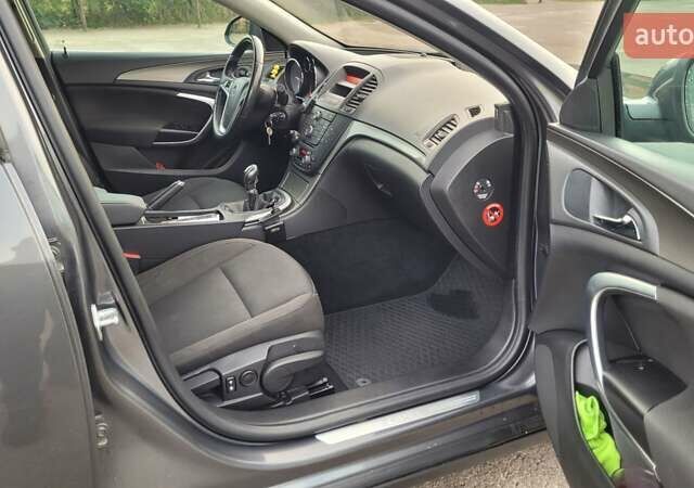 Сірий Опель Інсігнія, об'ємом двигуна 1.96 л та пробігом 307 тис. км за 6500 $, фото 13 на Automoto.ua