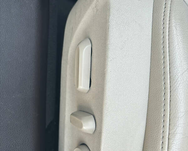 Серый Опель Инсигния, объемом двигателя 1.96 л и пробегом 320 тыс. км за 6999 $, фото 7 на Automoto.ua